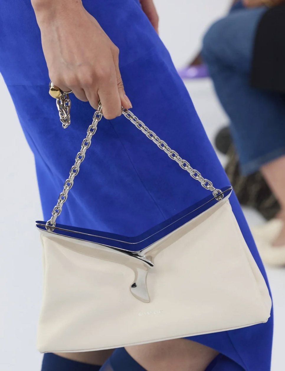 Bags with Sculptural Shapes