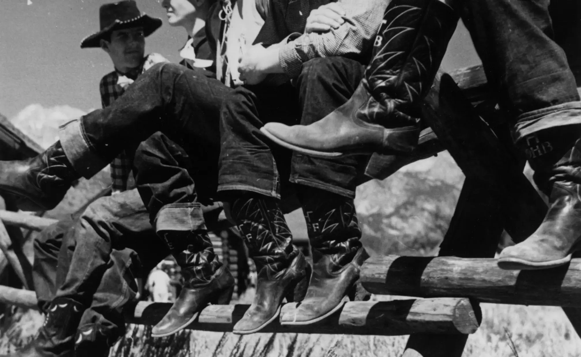 Tampilan sepatu boots di era Wild West