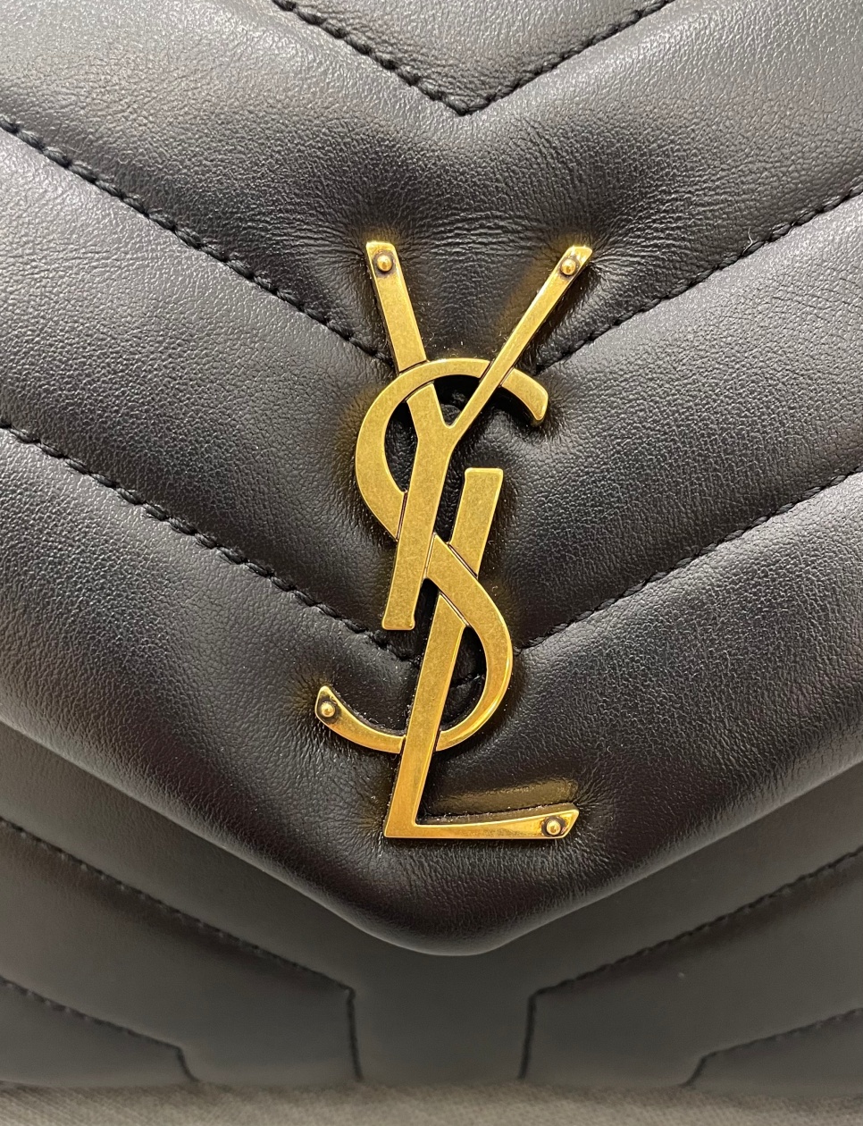 Cara membedakan tas YSL Saint Laurent asli dan palsu