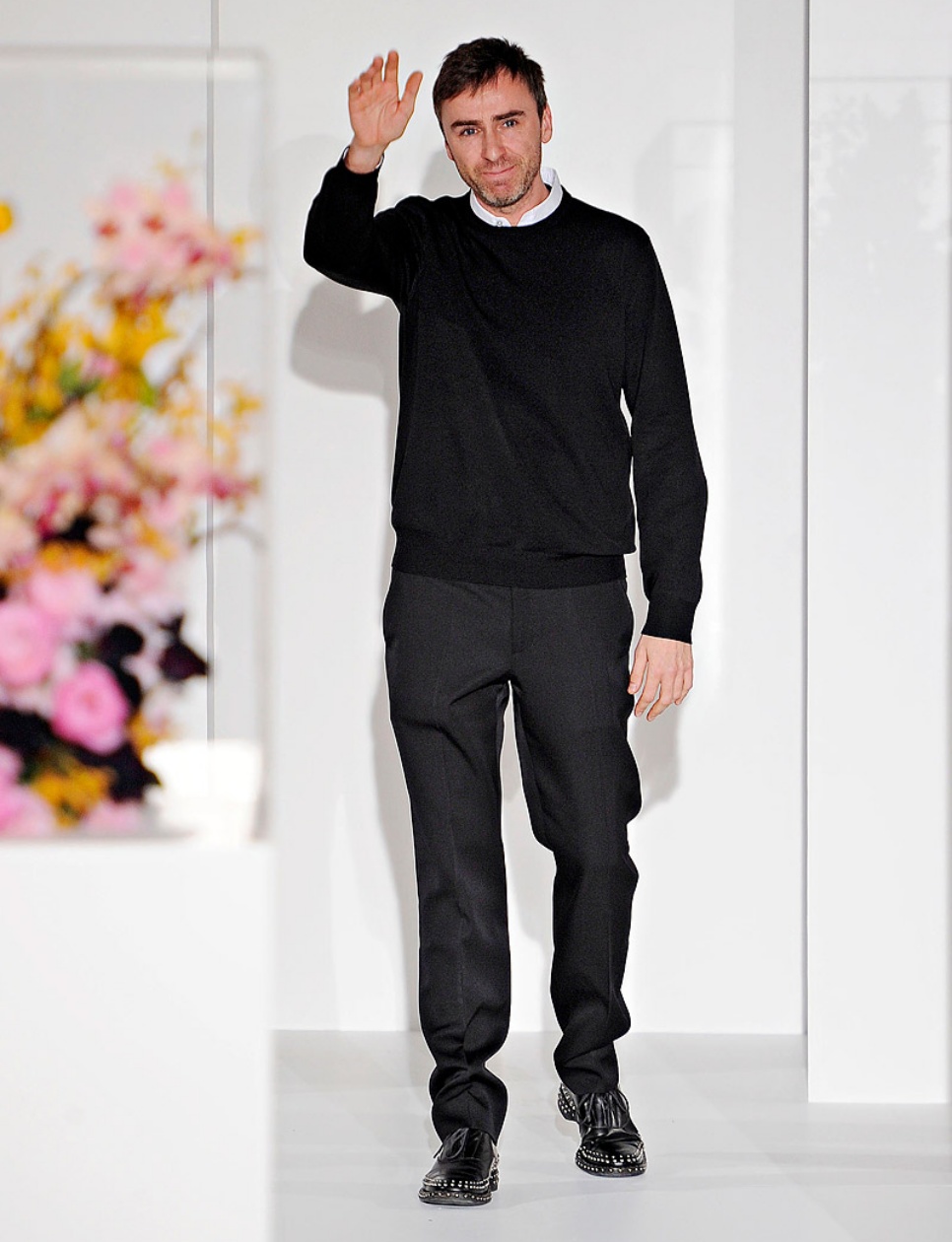 Raf Simons di runway show terakhirnya untuk Jil Sander di tahun 2012.