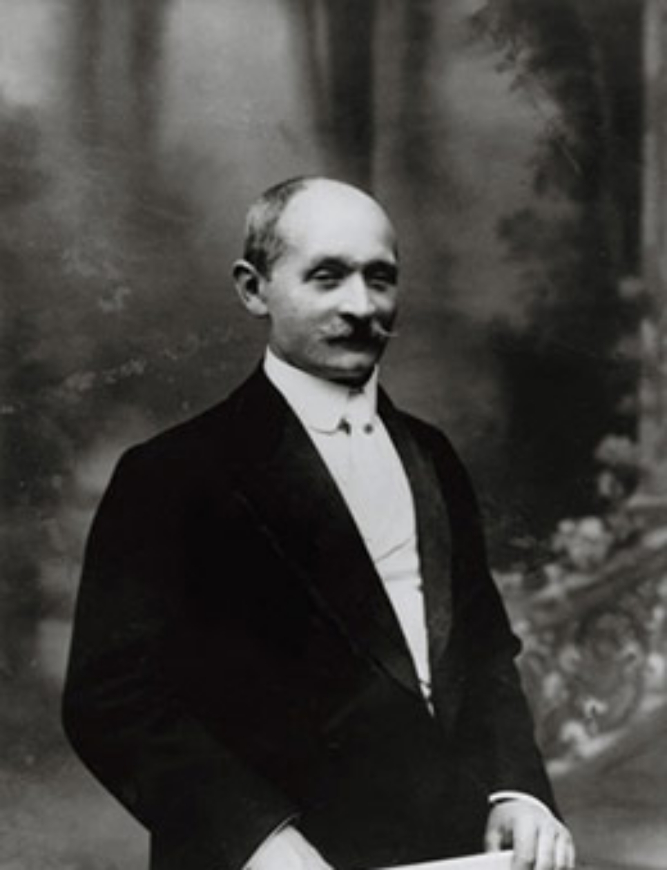 Enrique Loewe Roessberg