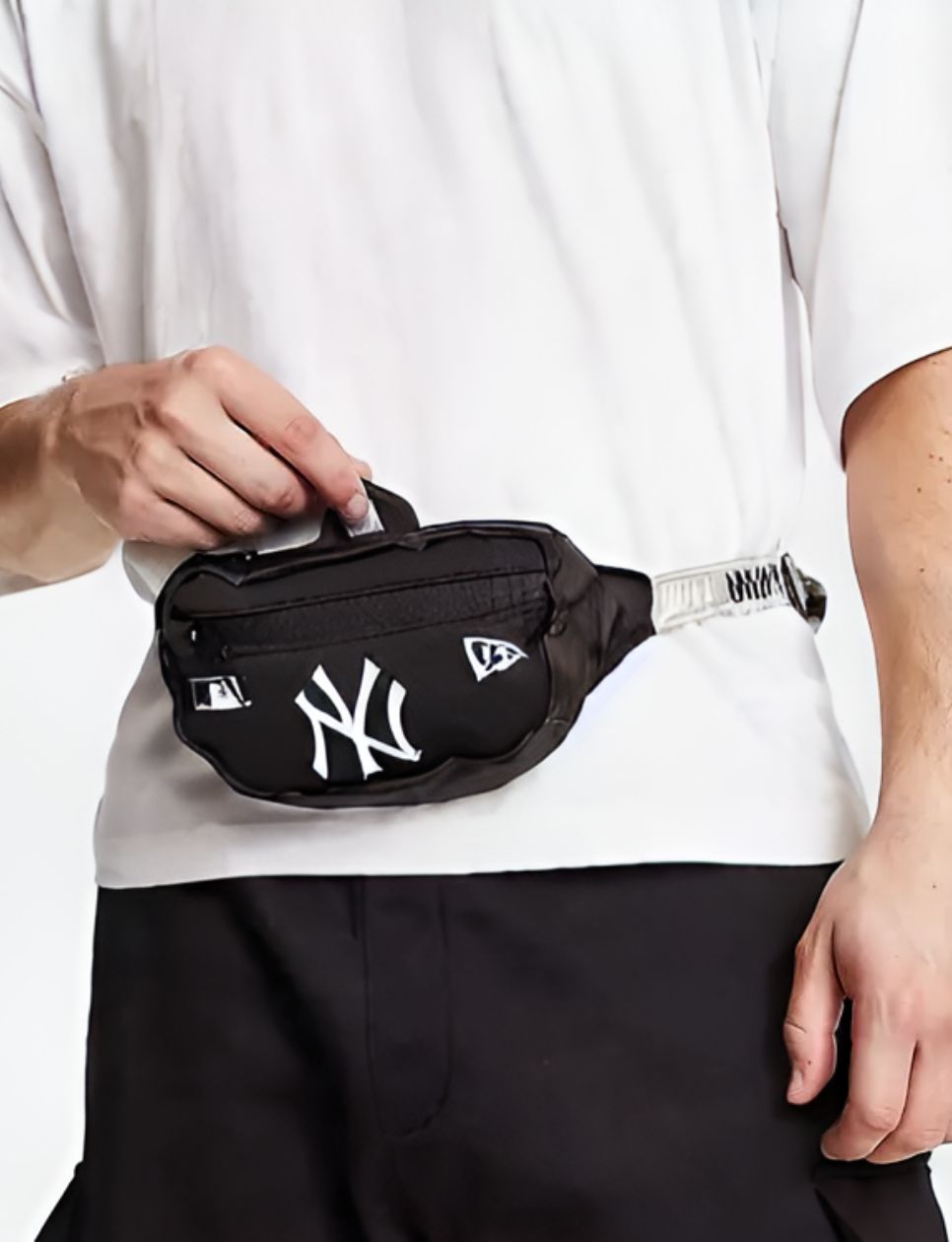 New Era New York Yankees Mini Waist Bag Black White