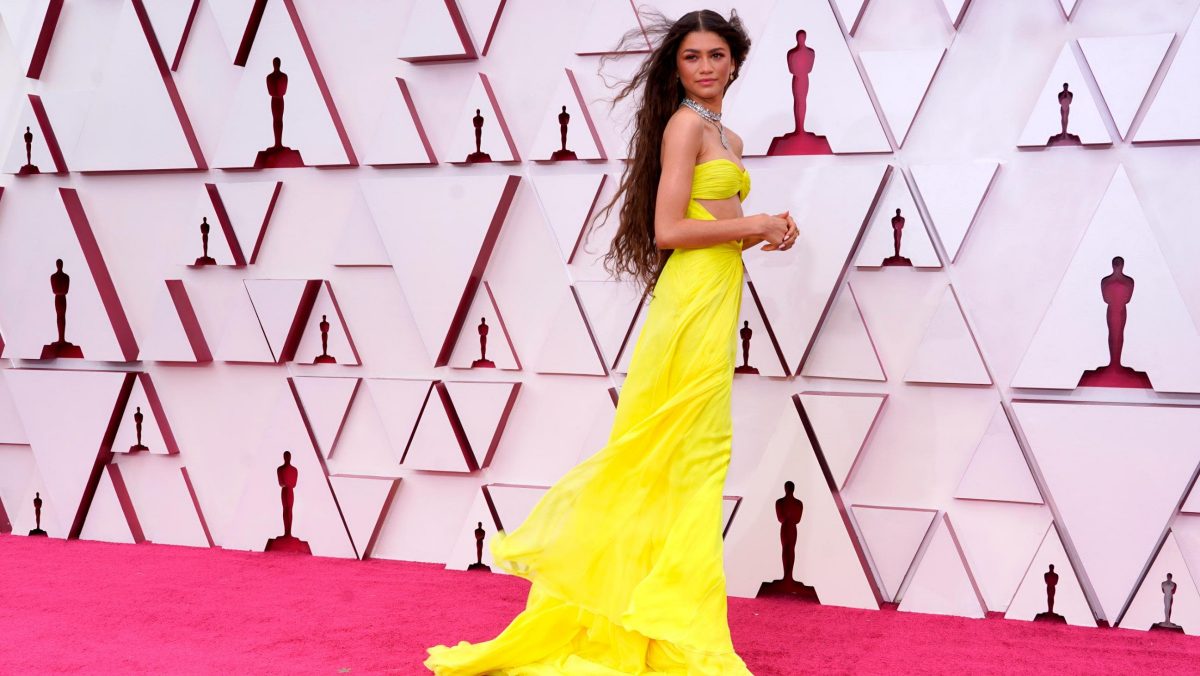 10 Tampilan Red Carpet Zendaya! Tak Hanya Aktris, Namun Juga Fashion Icon