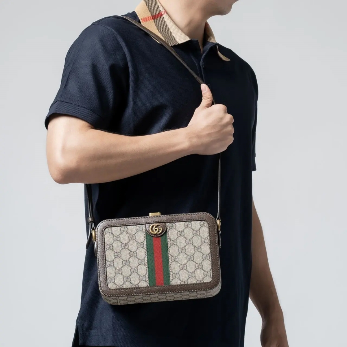 Gucci GG Supreme Canvas Messenger Bag Beige Ebony Brown