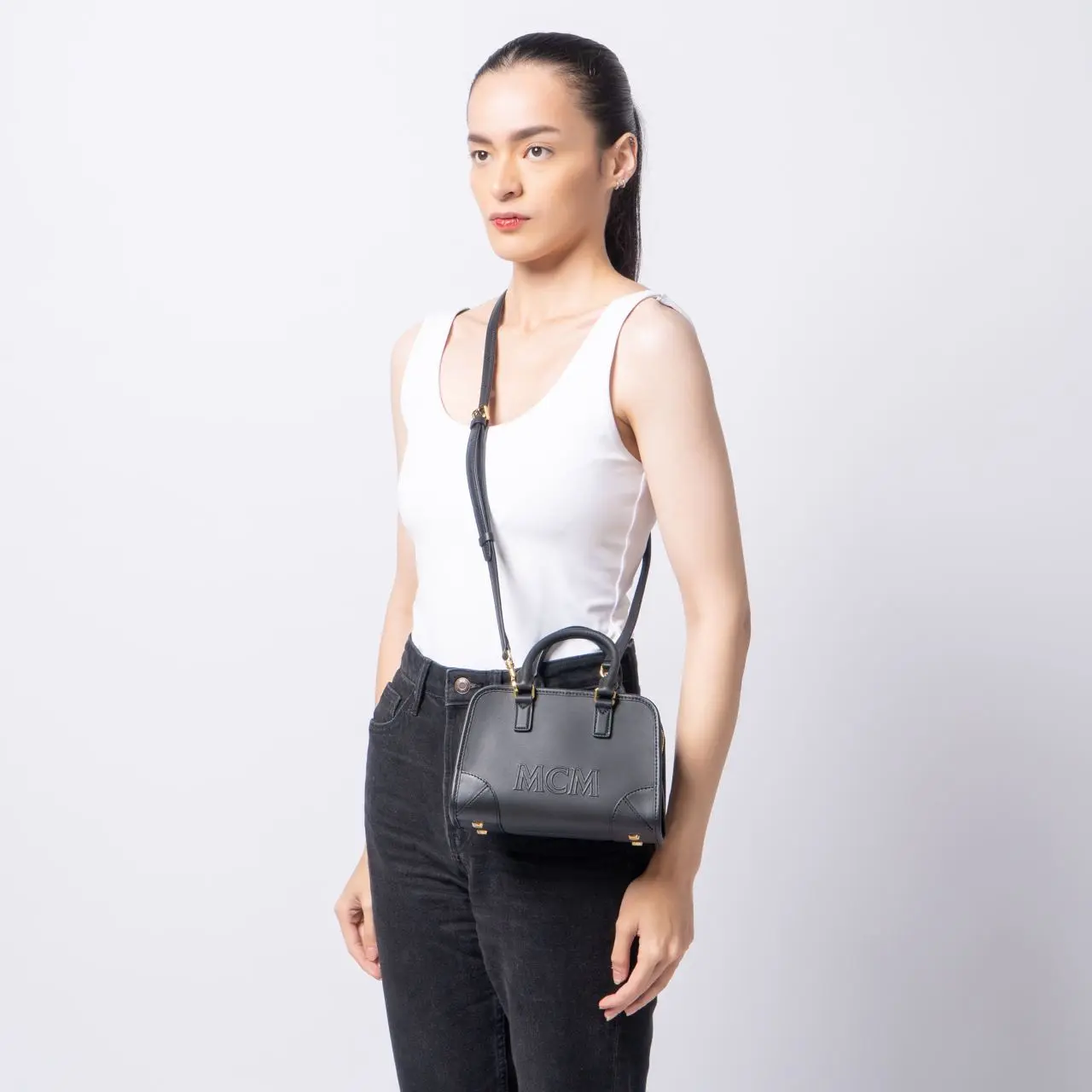 Mini Aren Boston Bag in Spanish Leather Black