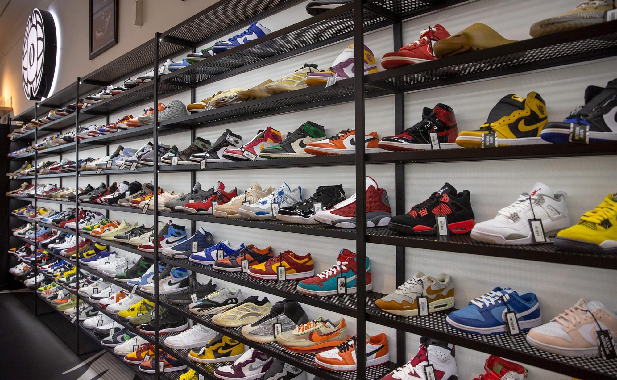 Setiap rilis baru dari Air Jordan menjadi momen bersejarah dalam budaya sneakerhead