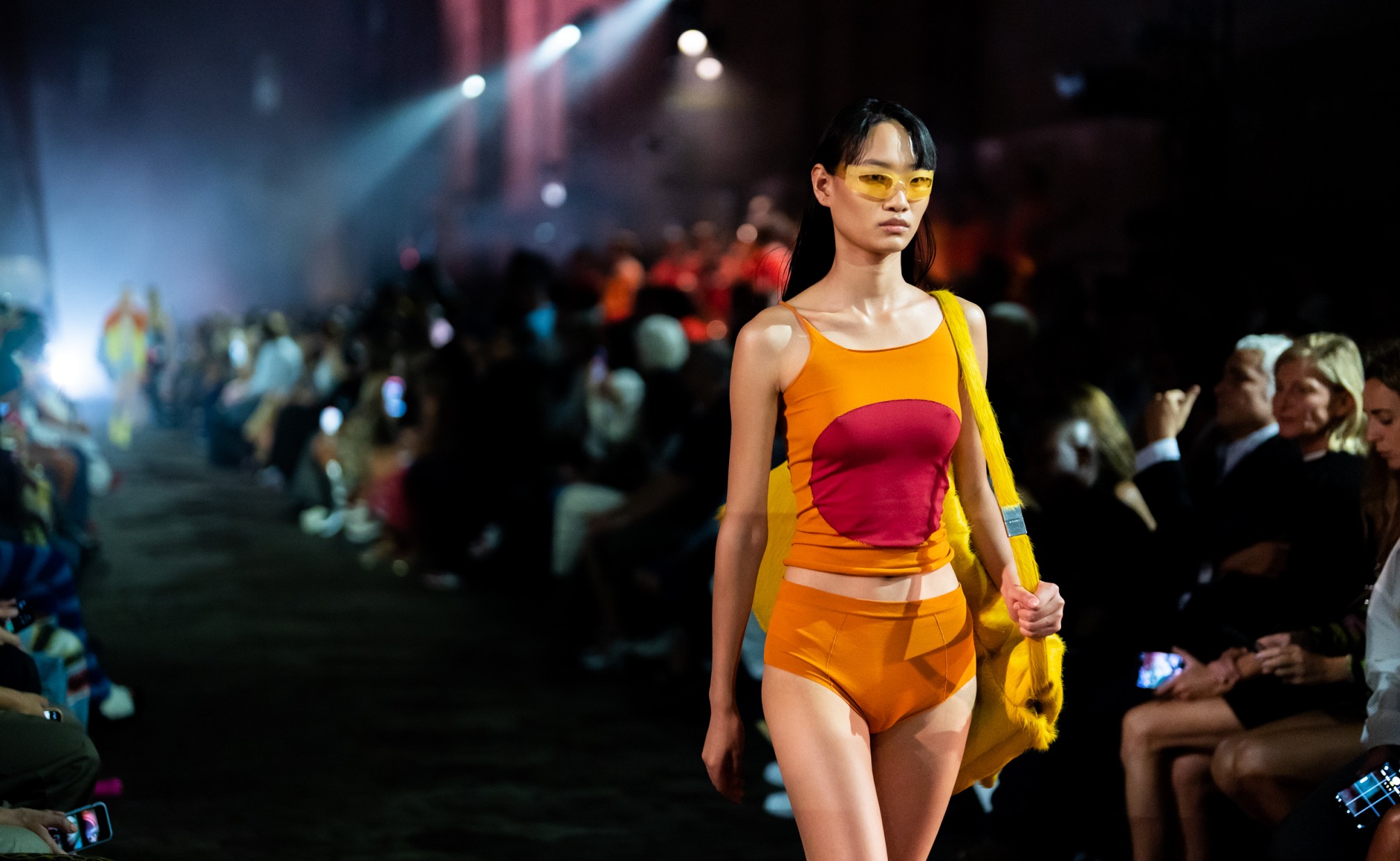 Runway show Marni untuk koleksi Spring 2023