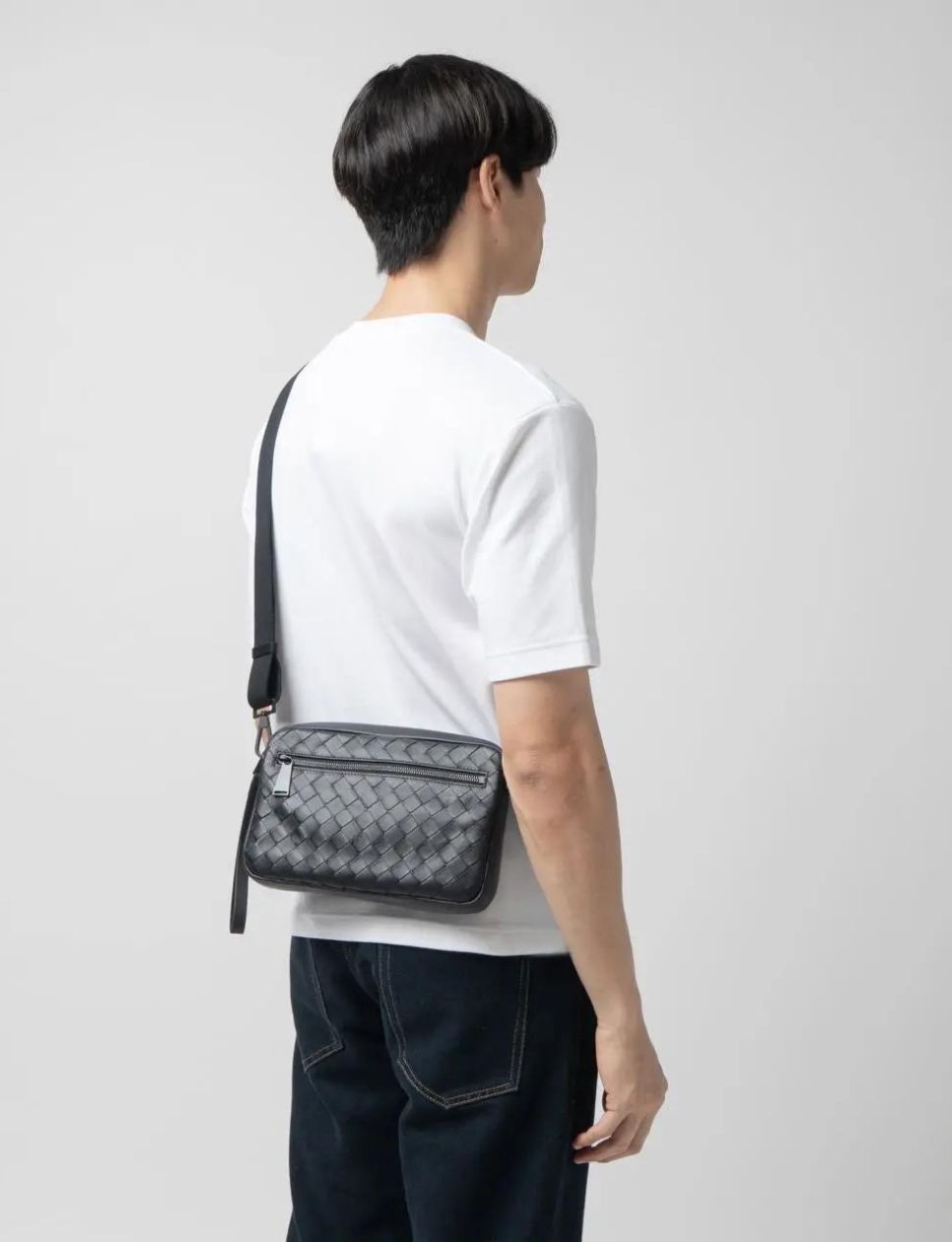 Bottega Veneta Intrecciato Citydoc Washbag Black