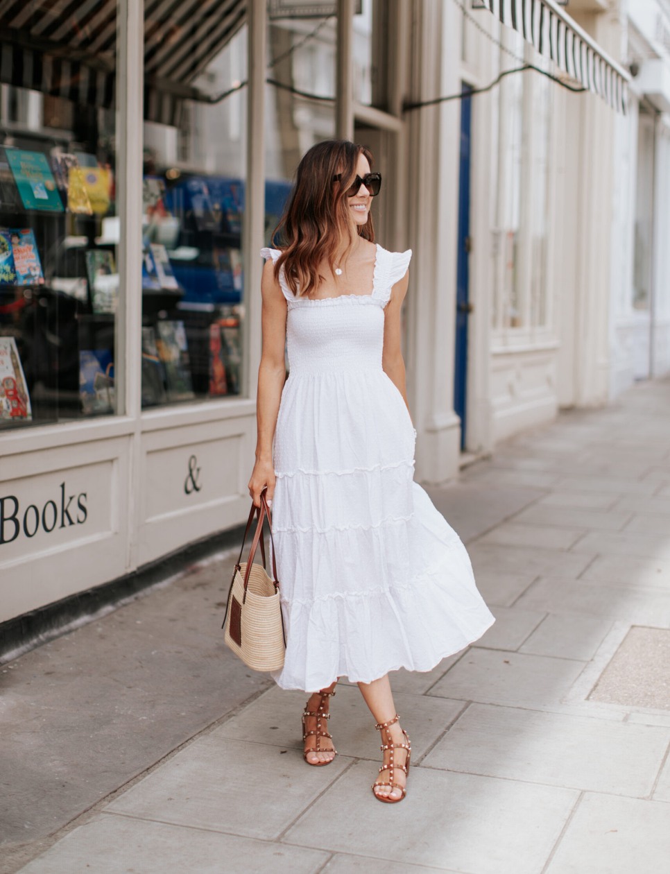 Rekomendasi gaun putih wanita