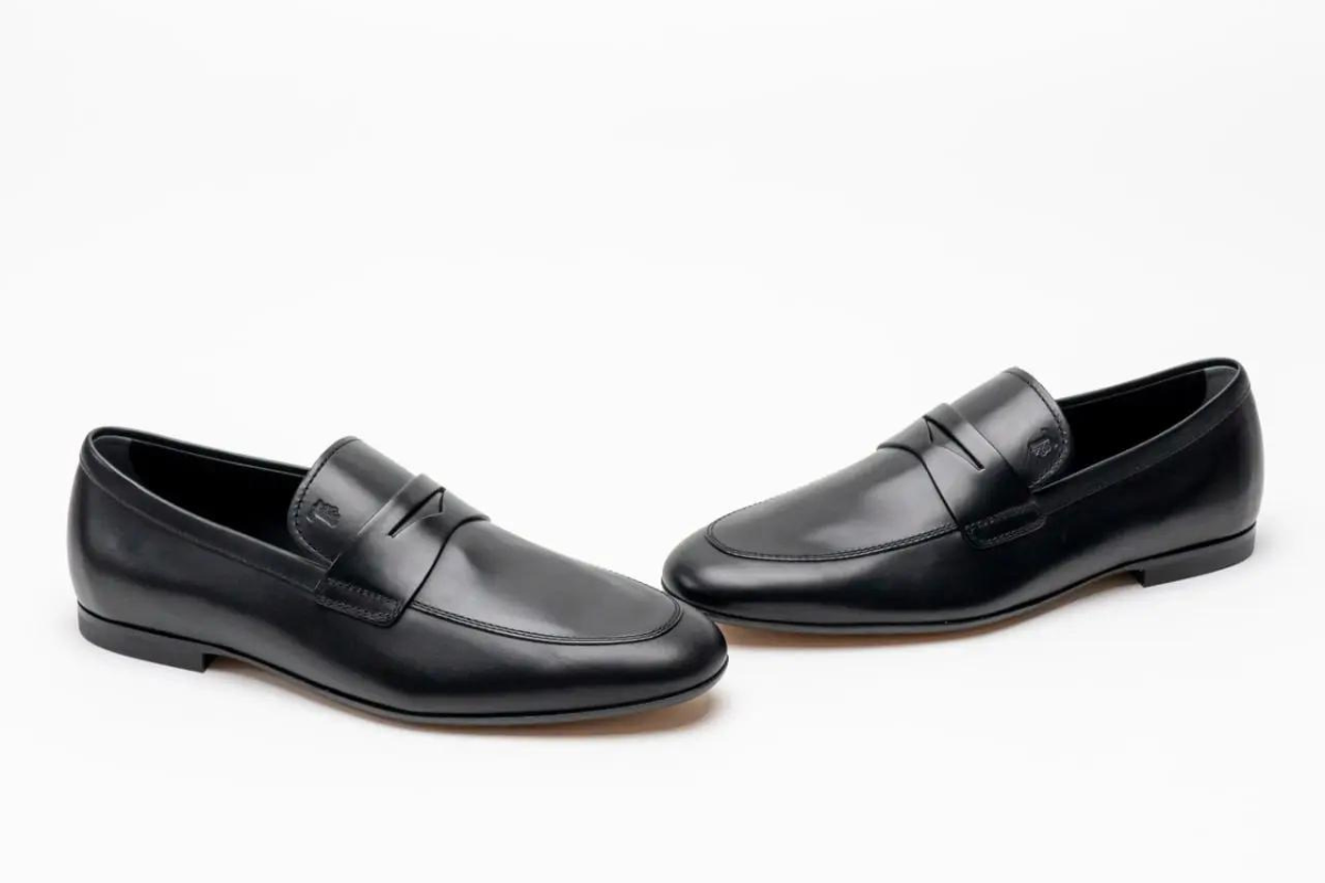 jenis-jenis bahan leather - Tod's Penny Bar Smooth Leather Loafers Black with Leather Outsole