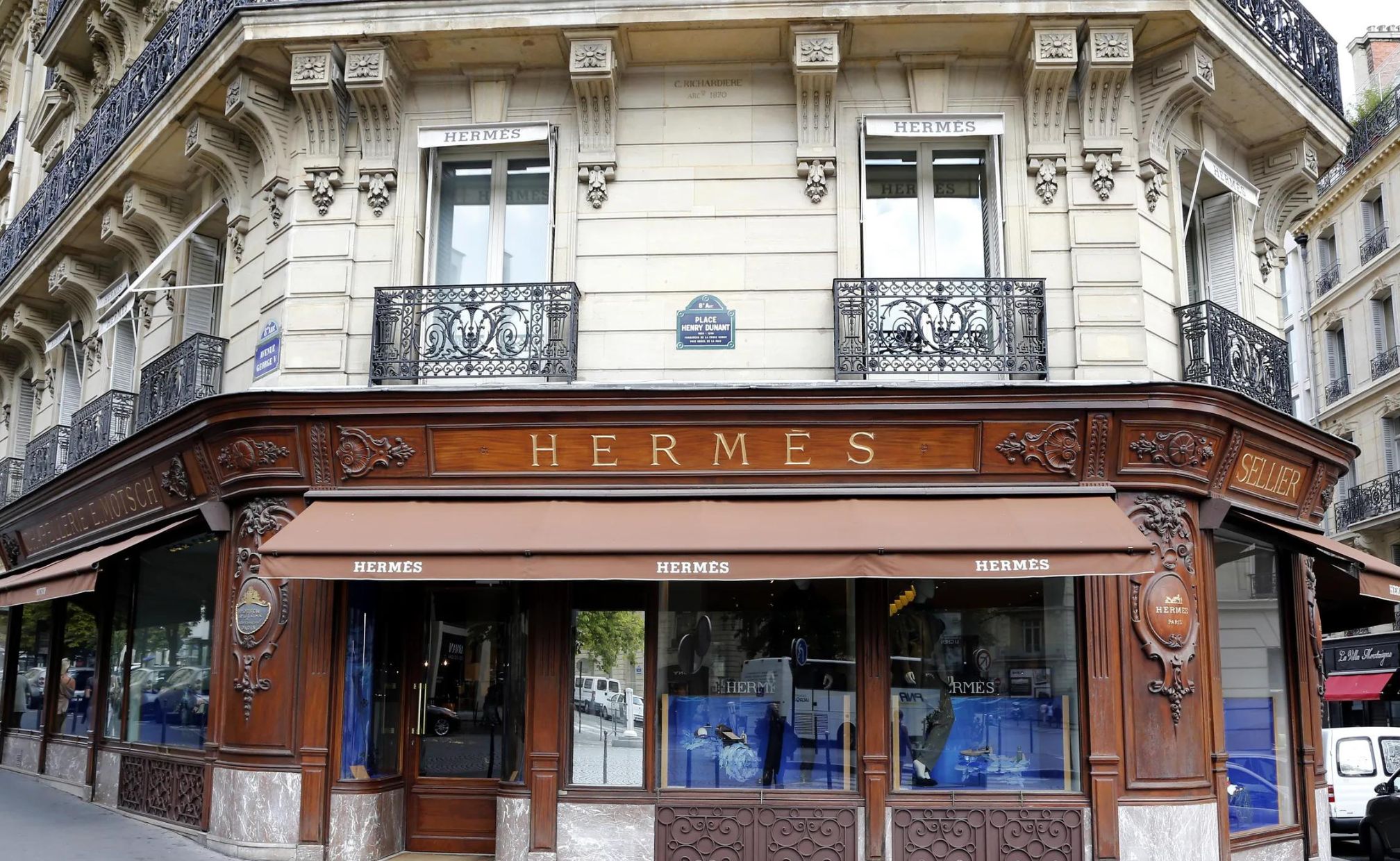 Butik Hermès di Paris, Prancis