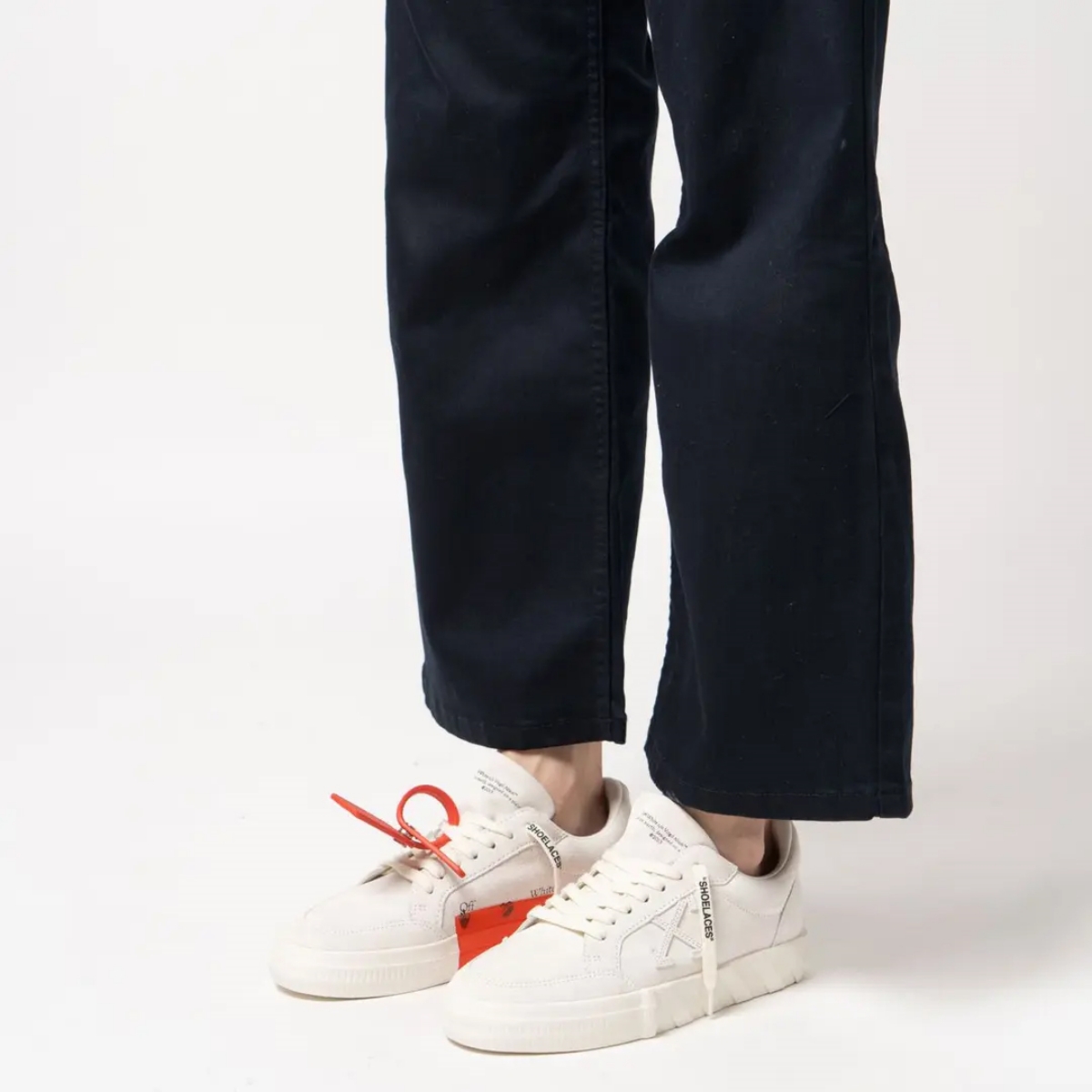 Off-White Low Vulcanized Suede Sneakers All White 