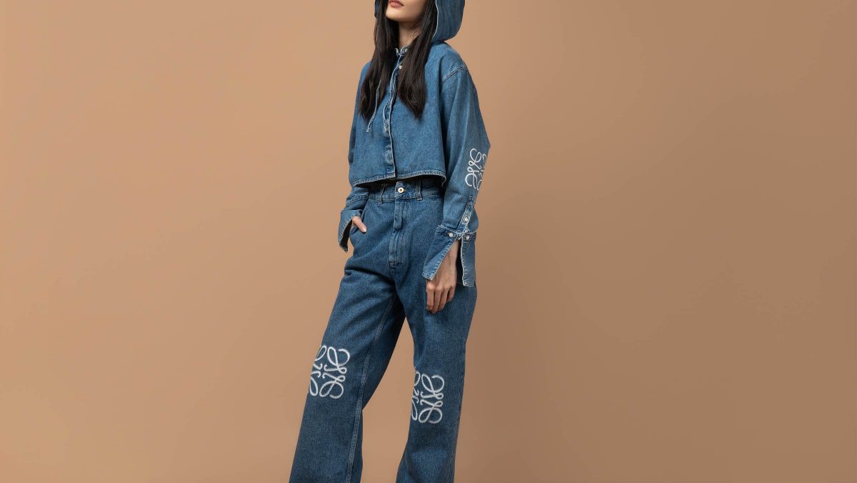 Perkembangan Denim: Workwear yang Naik Kelas ke Runway