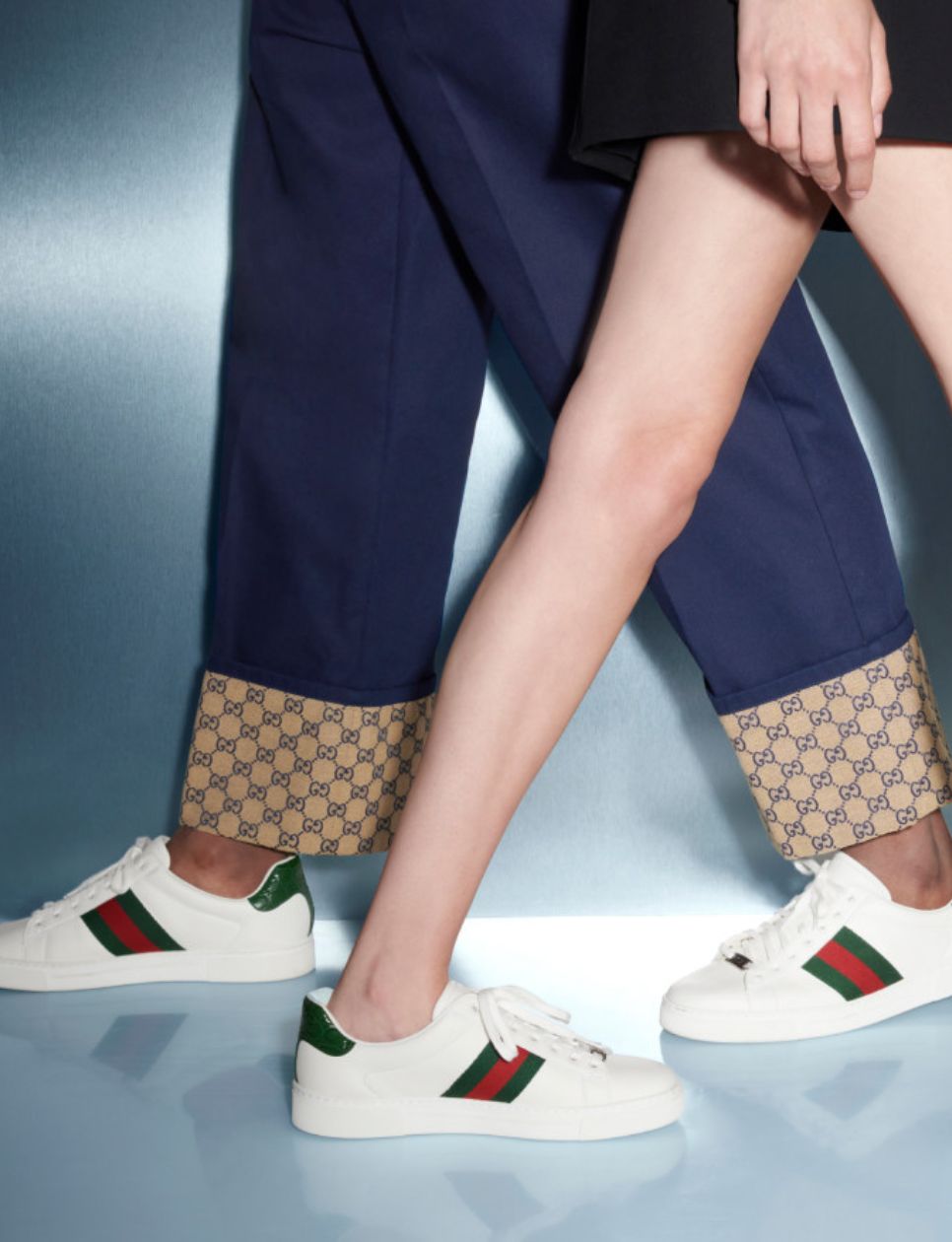 Sepatu Gucci dengan warna khas brand yang ikonis