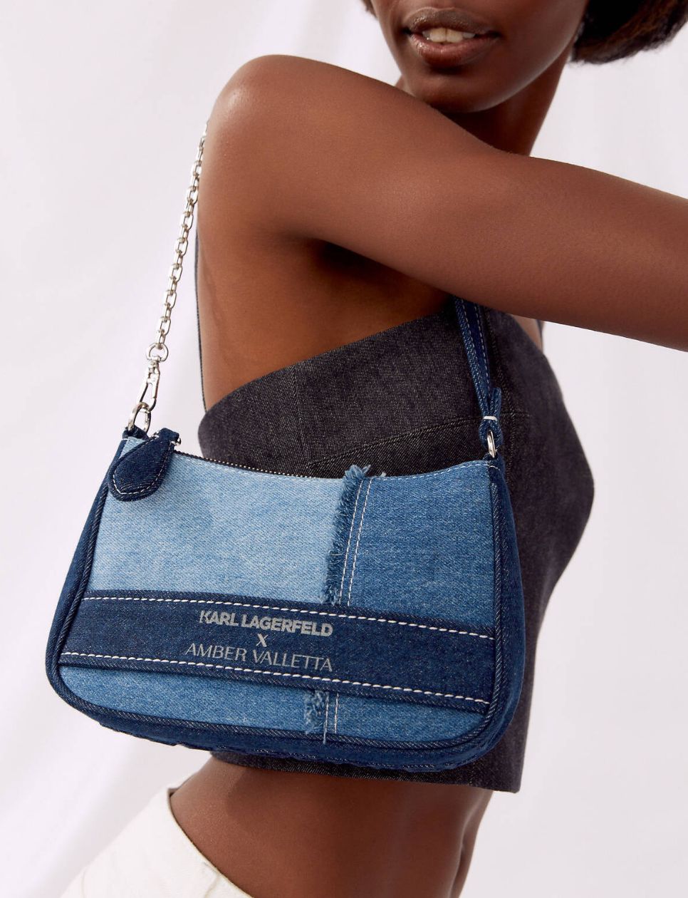 3. Cara Membersihkan Tas Denim