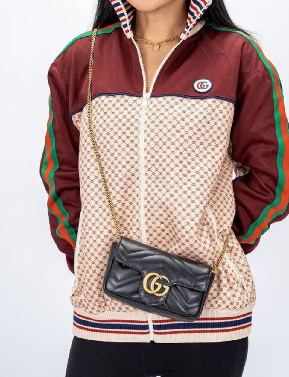 Tas mini dari Gucci Marmont yang ikonis