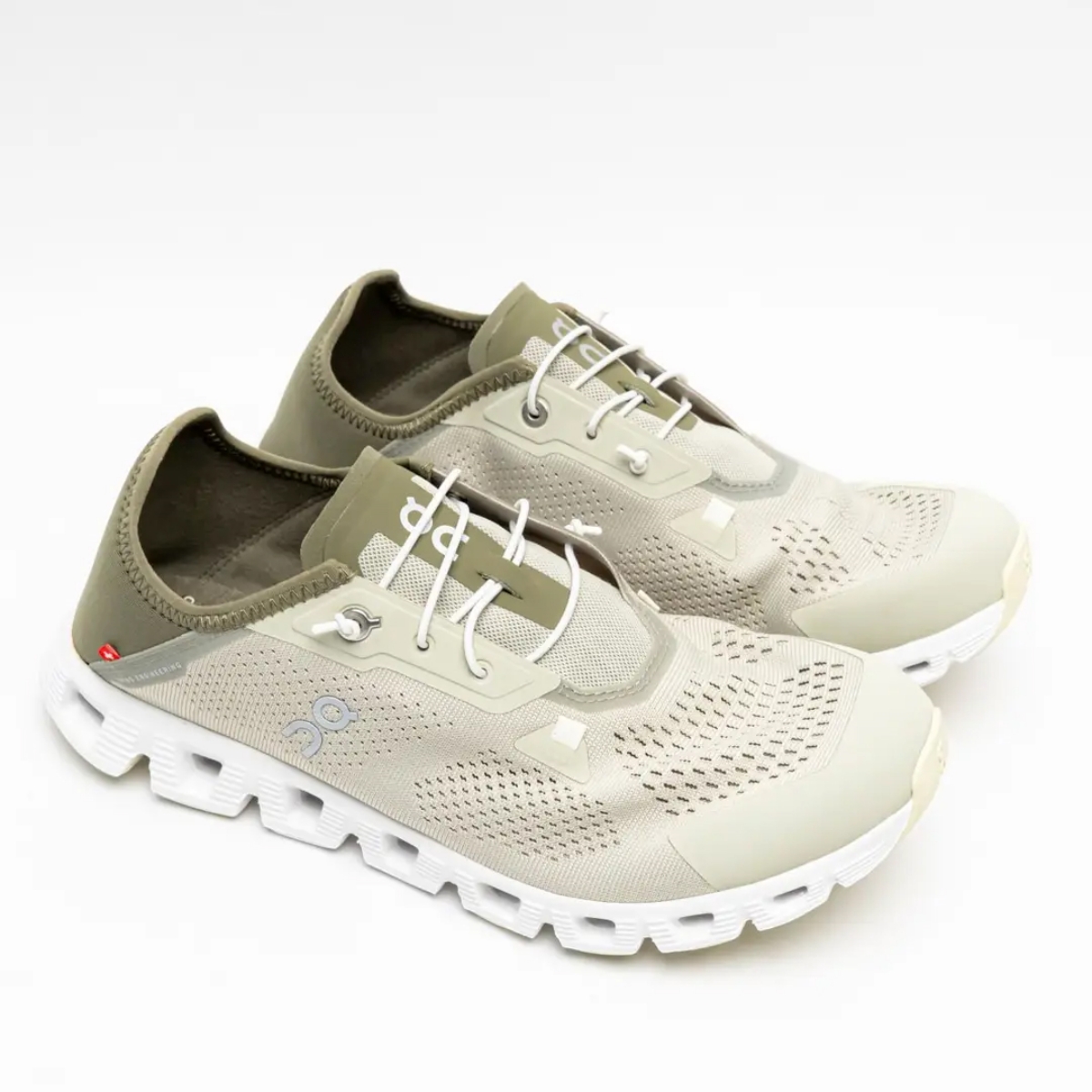 ON Cloud 5 Coast Running Sneakers Chalk Olive Men 