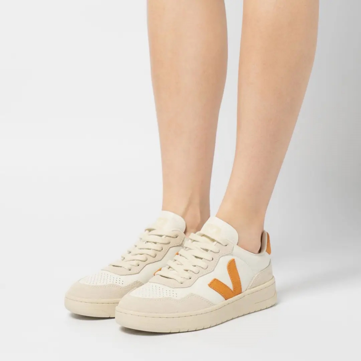 Veja V-90 Leather Sneakers Extra White Umber Woman 