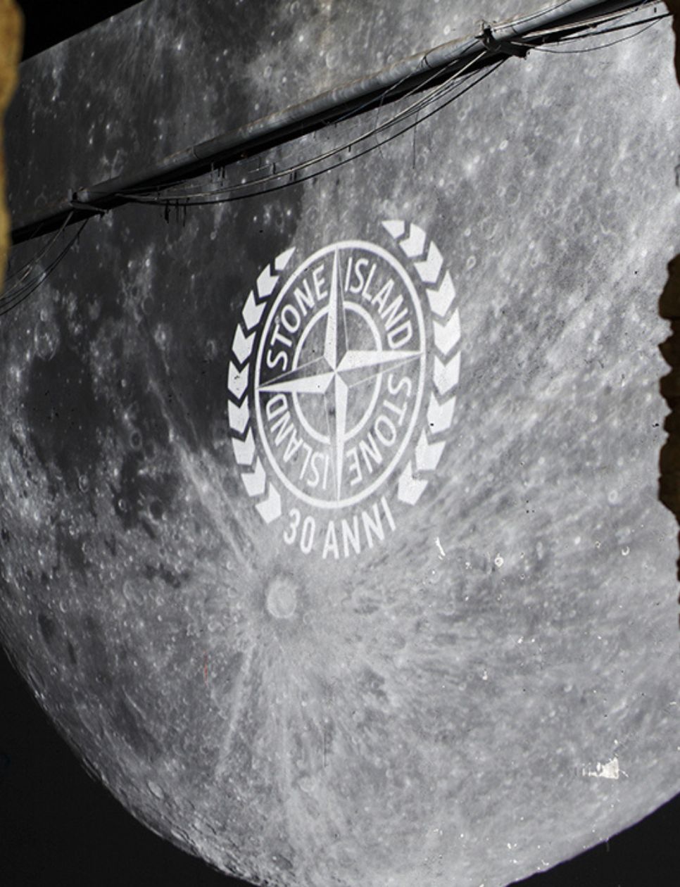 Logo Stone Island - Sumber gambar: monclergroup.com