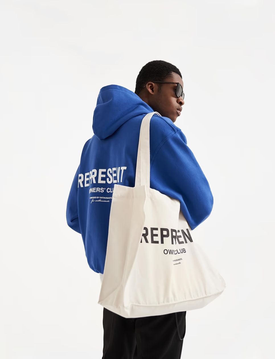 Represent Owners Club Hoodie - Sumber gambar: row.representclo.com