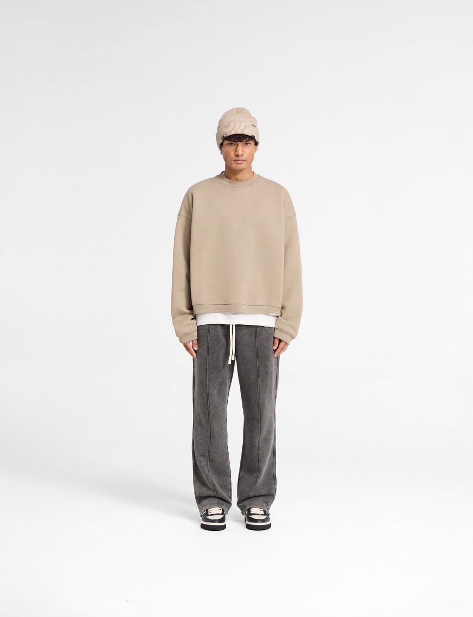 Koleksi Fall/Winter 2024 Represent - Sumber gambar: row.representclo.com