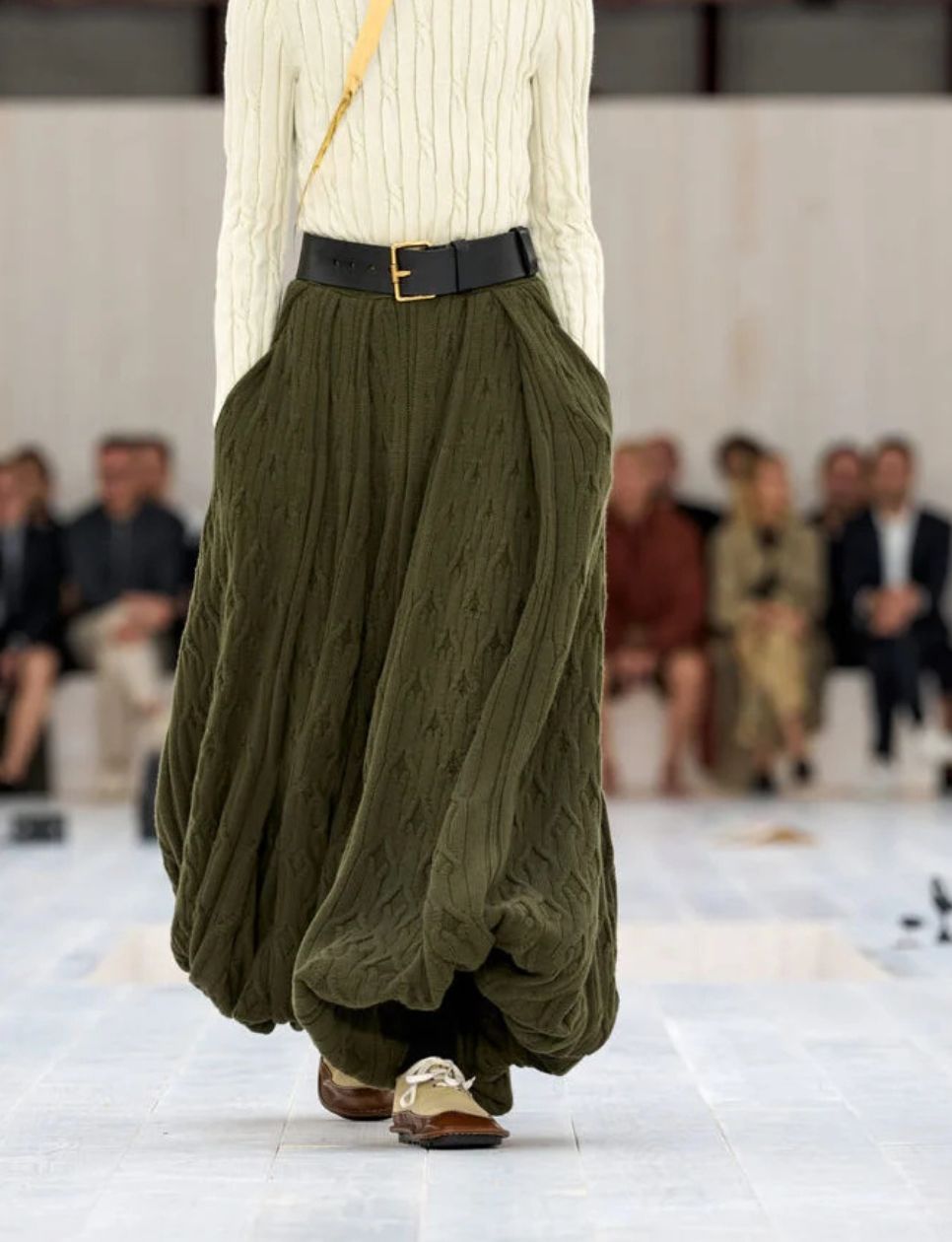 Loafers Loewe Men’s Spring 2025 (sumber foto: loewe.com)