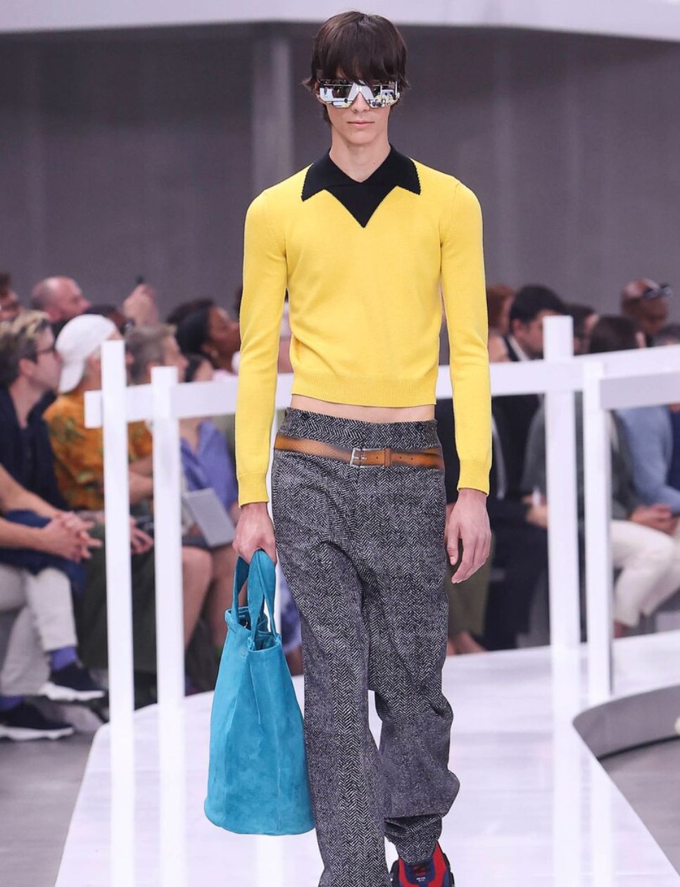 Fashion show Spring/Summer 2025 Menswear Prada Look  34. Sumber: Prada.com