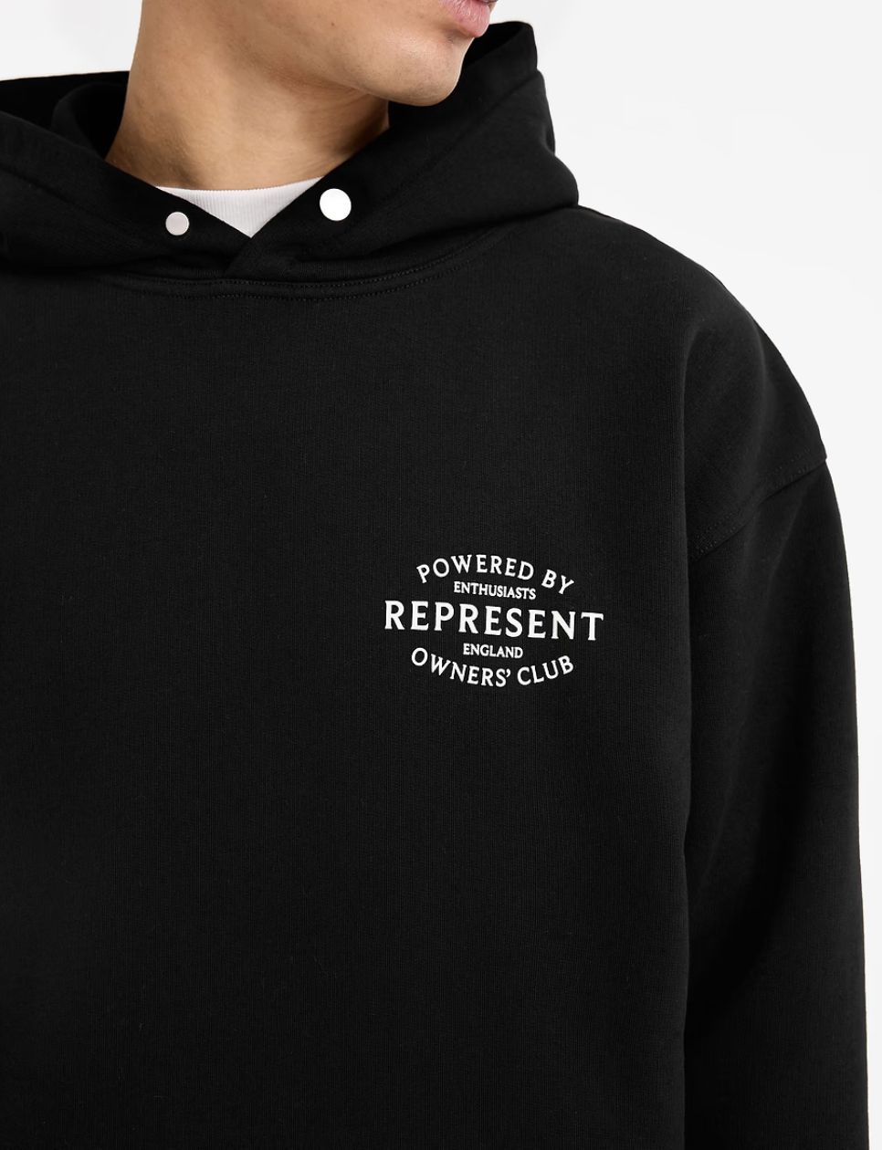 Hoodie dari Owners Club yang banyak dicari hingga kini - Sumber gambar: row.representclo.com