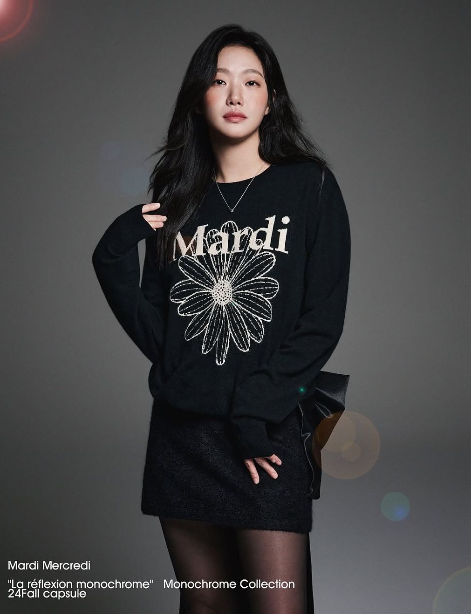 Kim Go Eun dengan Grafik Tee Mardi Mercredi yang Populer (sumber gambar: mardimercredi.com)