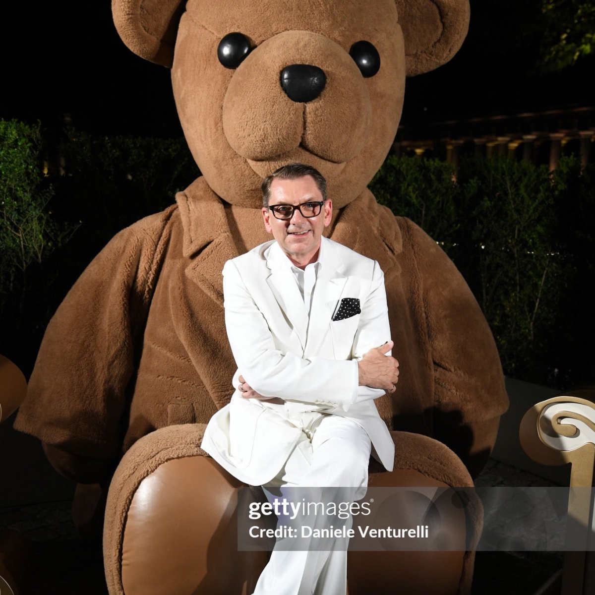 Ian Griffiths BERLIN, GERMANY - JUNE 03: Ian Griffiths attends a dinner after the Max Mara Resort 2020 Fashion Show at Neues Museum on June 03, 2019 in Berlin, Germany. (Photo by Daniele Venturelli/Getty Images for Max Mara) Sumber foto: Getty Image