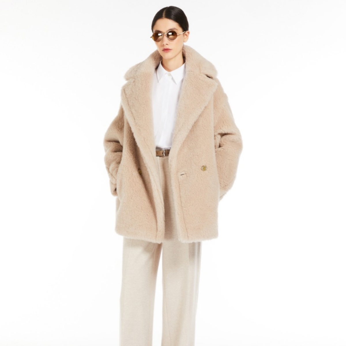 Max Mara Cuba Alpaca Wool Coat Beige (Sumber foto: https://id.maxmara.com/)