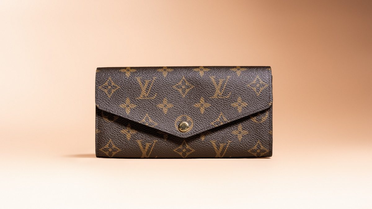 fake or real LV wallet