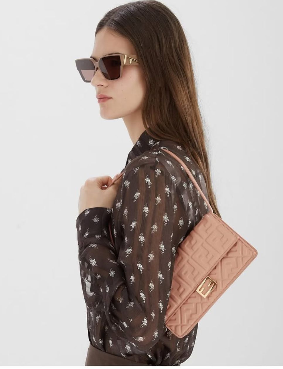 3. Fendi Baguette FF Quilted Wallet On Chain Bag Pink