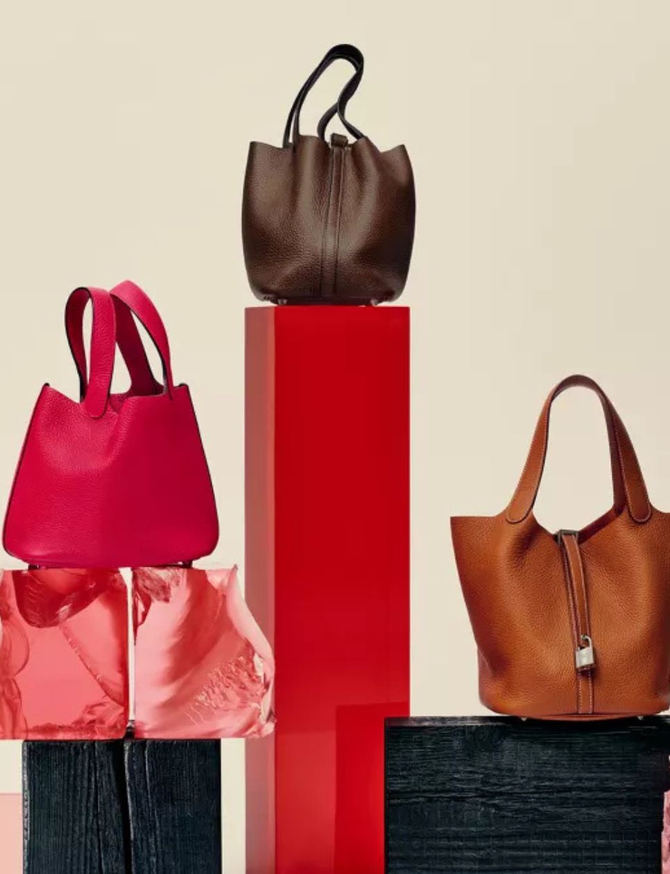 Koleksi Hermès Picotin yang banyak digandrungi bag lovers (sumber: https://www.hermes.com/us/en/content/316316-picotin-hermes-bags/)