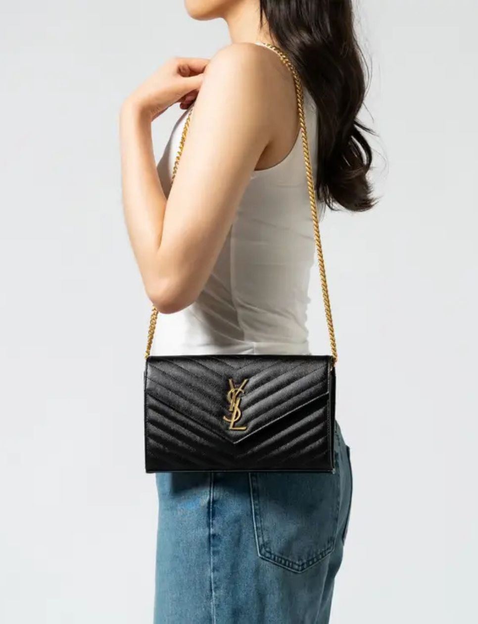 Saint Laurent Woc 22cm Black Ghw (sumber: voila.id)