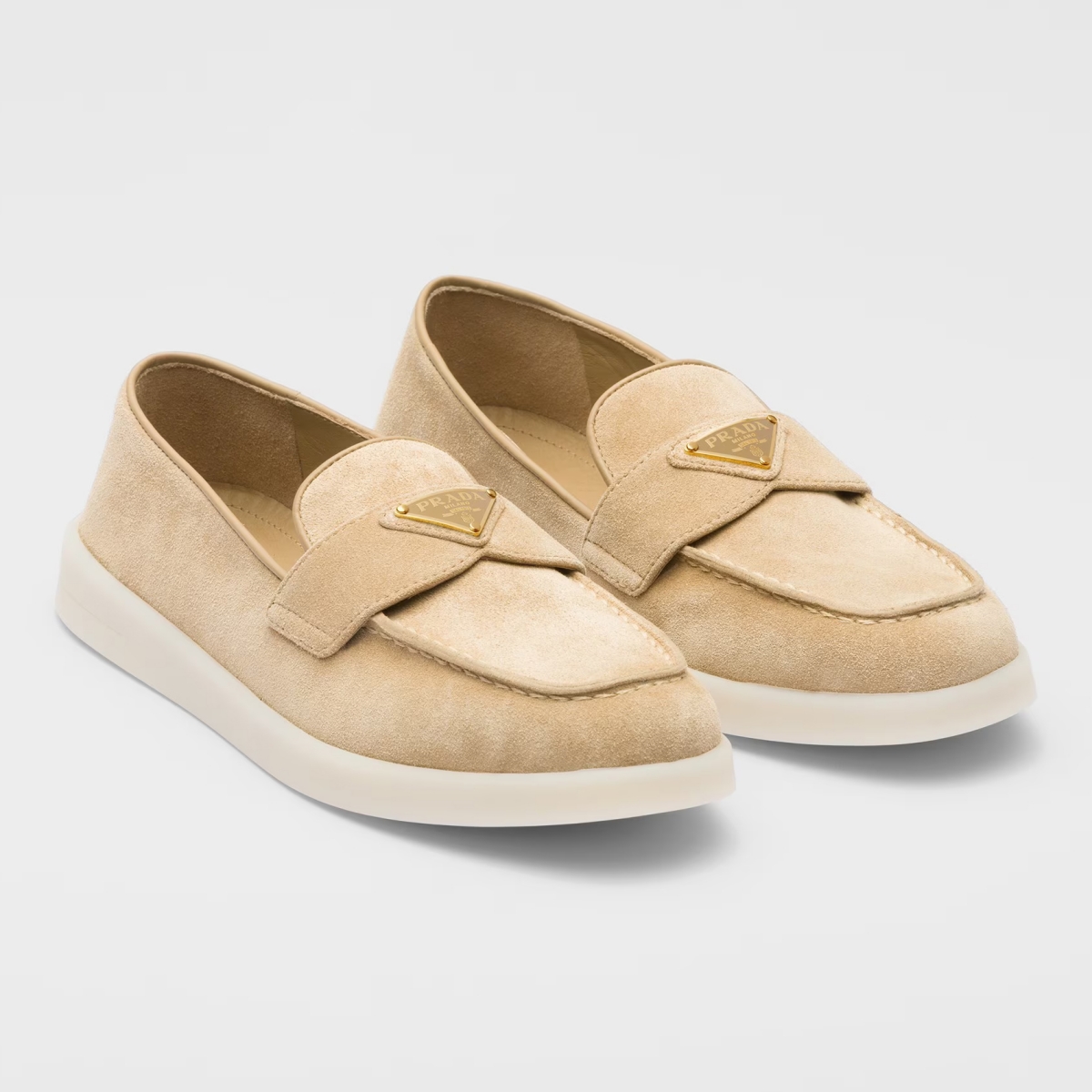 1. Periksa Tampilan Sepatu Secara Keseluruhan