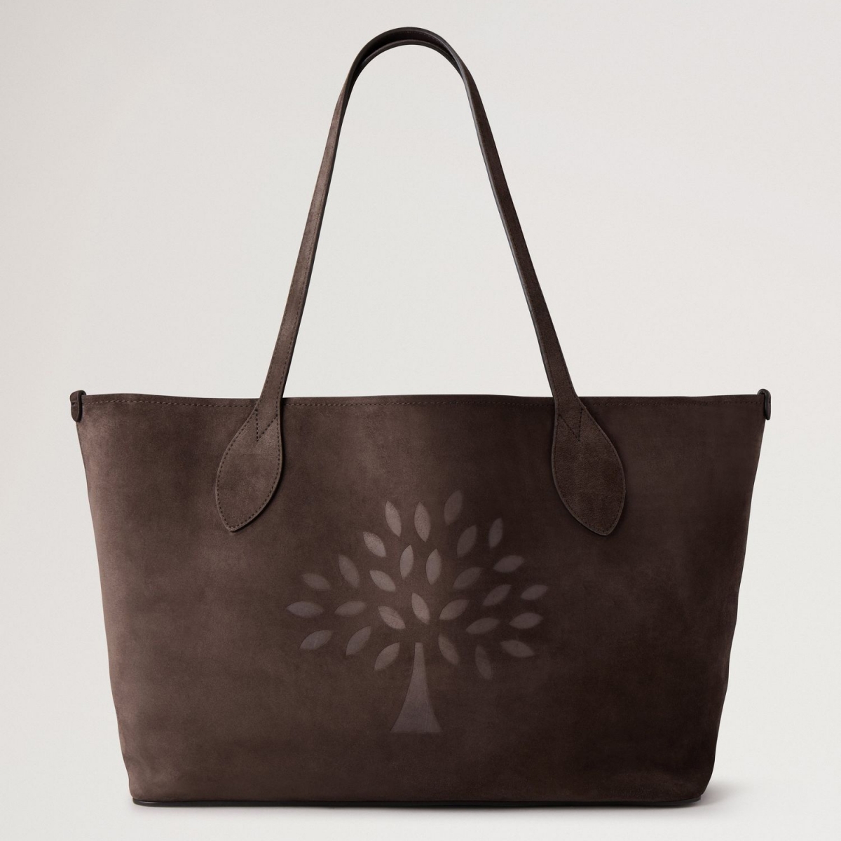 Logo Mulberry dalam produk Suede Tree Tote (Sumber foto: https://www.mulberry.com/)