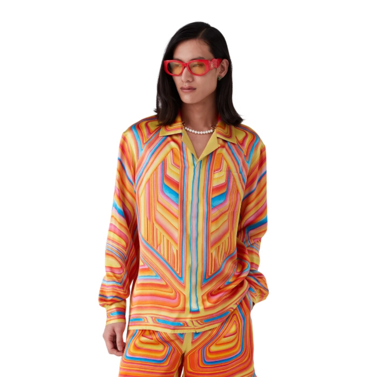 Outfit Casablanca dengan warna mencolok (Sumber foto: https://casablancaparis.com/)