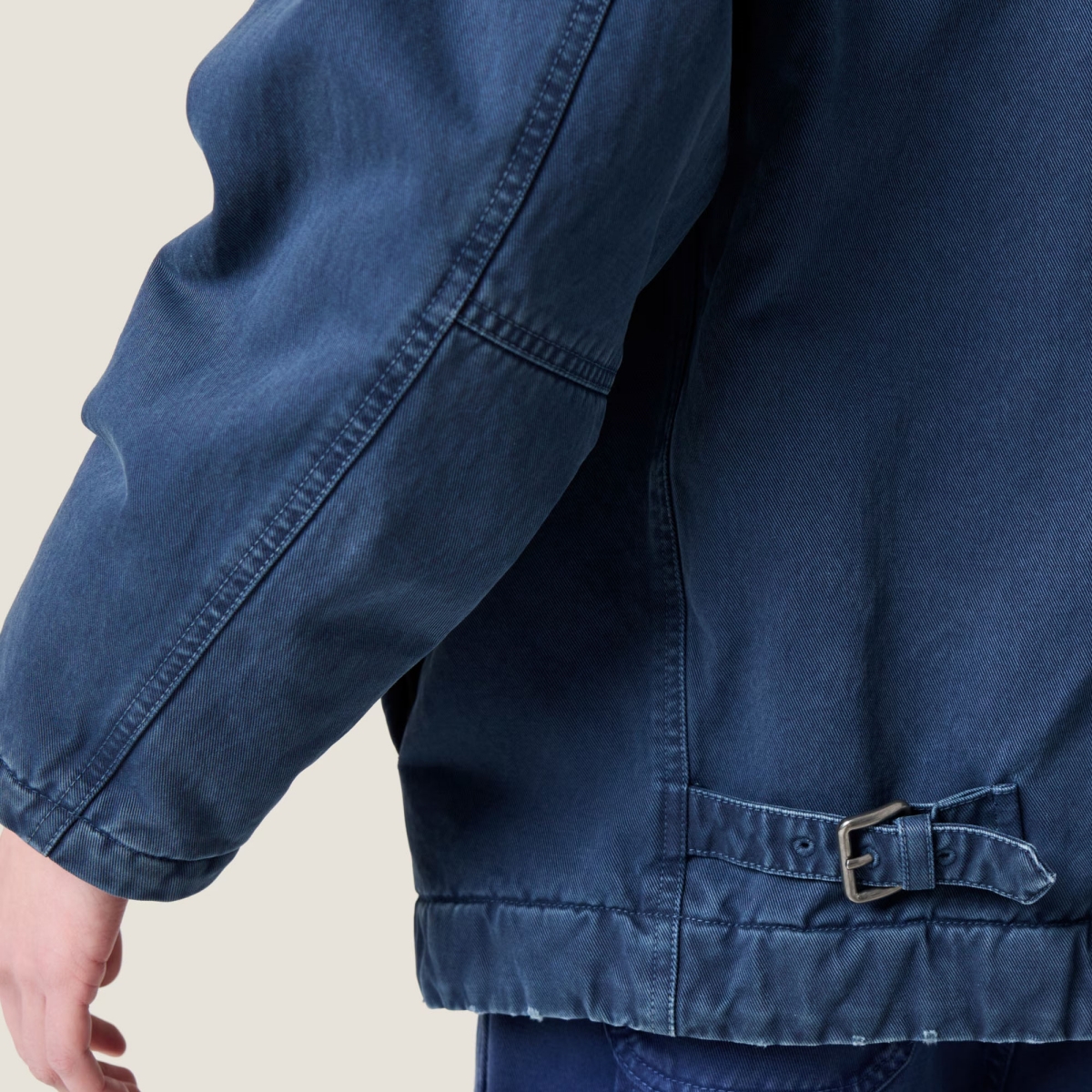 5. Periksa Stitching Baju 