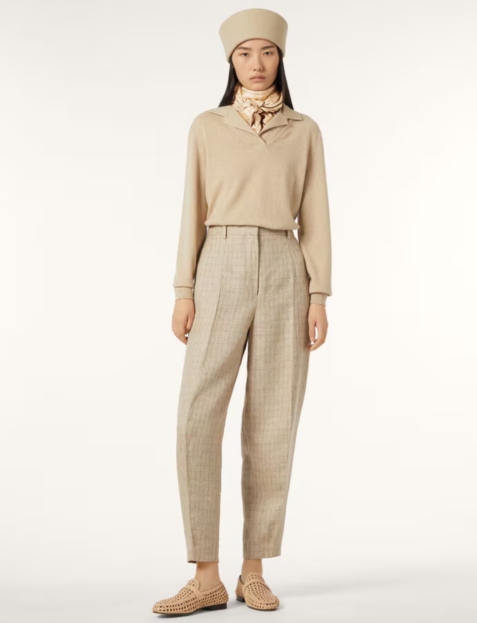 1. Mulai dari Warna Netral dan Earth Tone