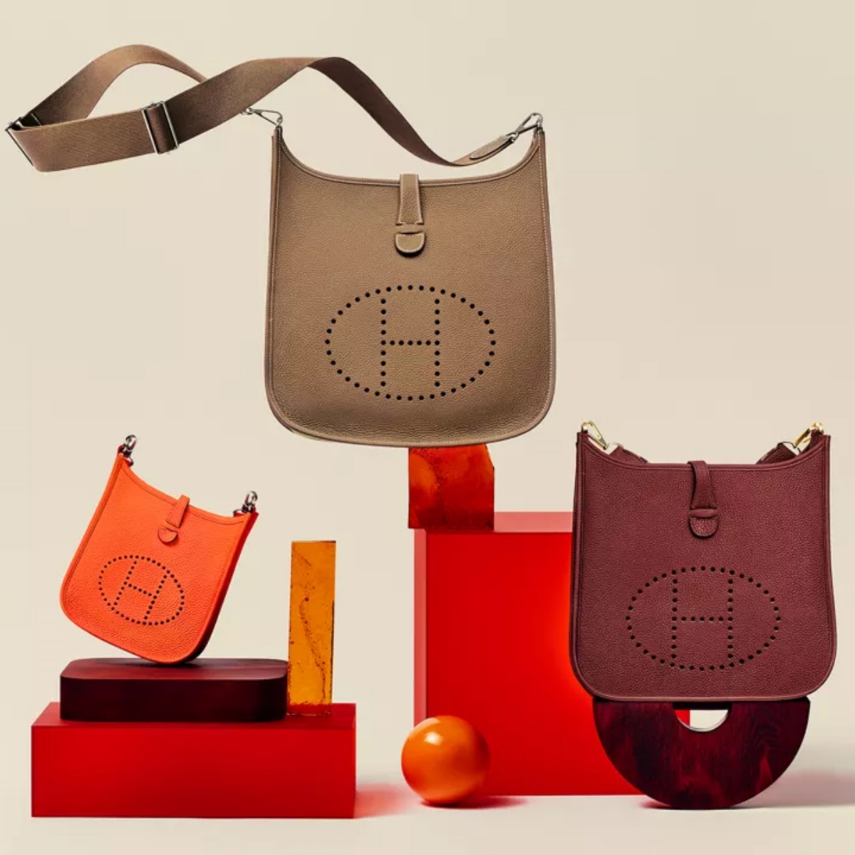 Koleksi tas Hermès Evelyne (Sumber foto: https://www.hermes.com/)