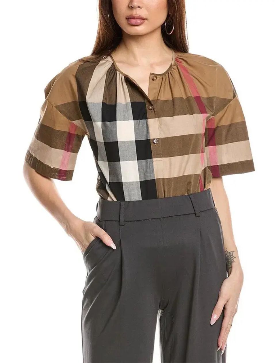 4. Burberry Check Cotton Short Sleeve Blouse 
