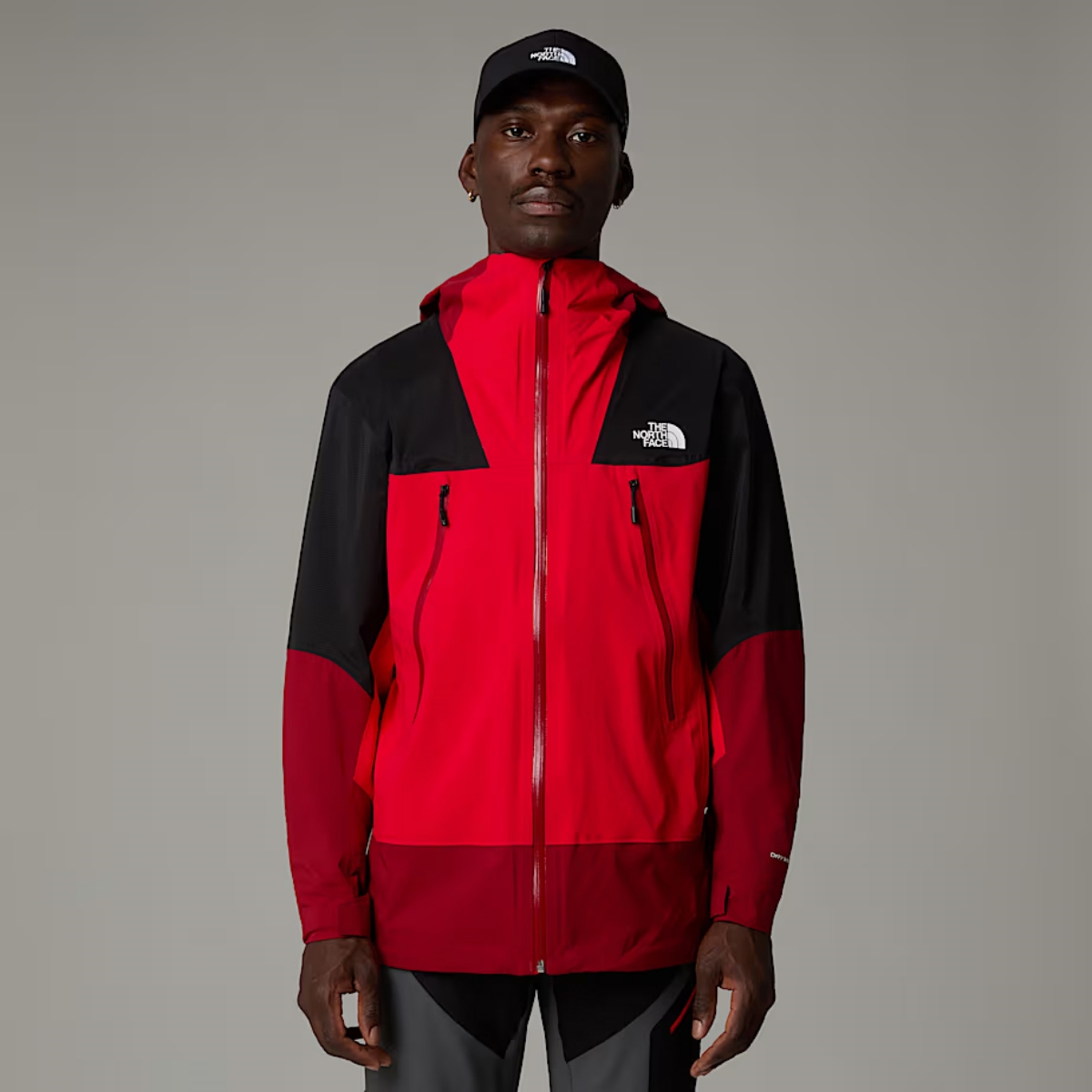 Men’s Signal 2.5L DryVent™ Jacket (Sumber foto: https://www.thenorthface.co.uk/)