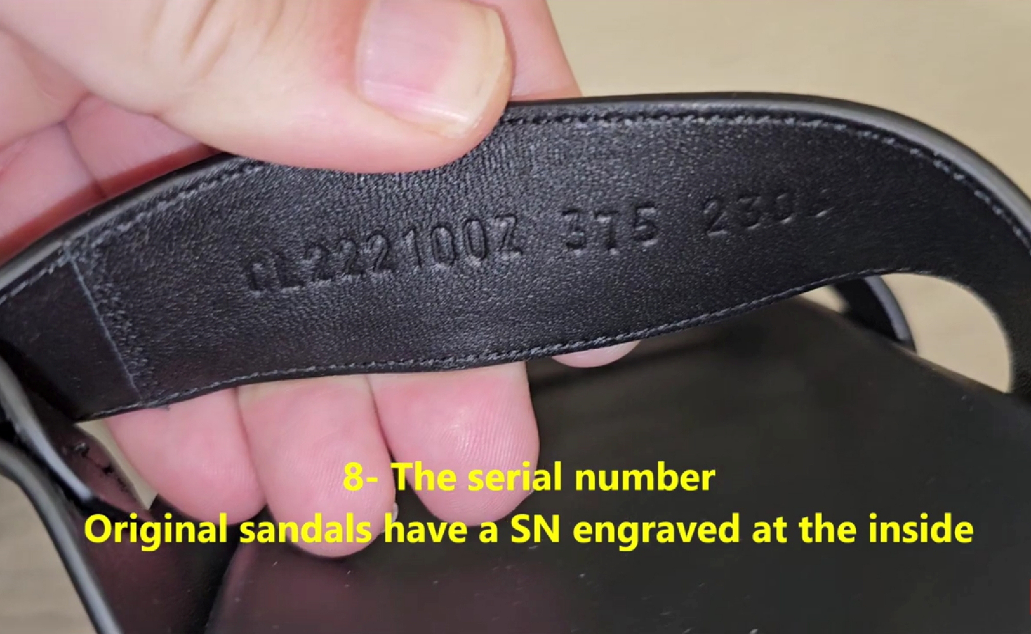 Serial number sandal (Sumber foto: Youtube)
