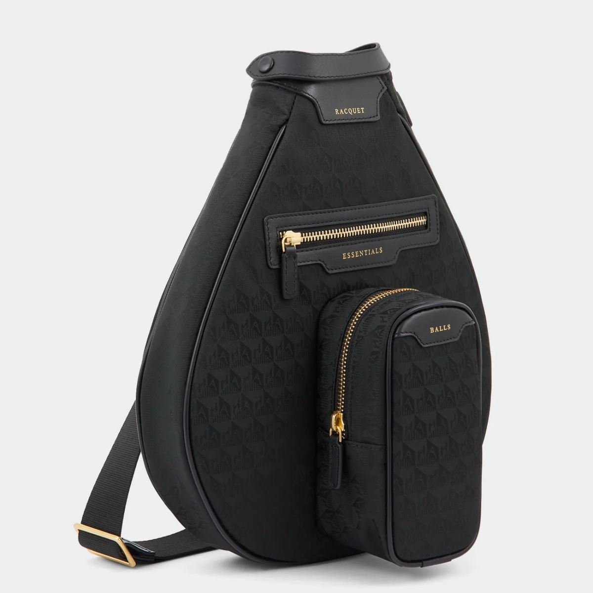 Desain tas padel (Sumber foto: https://www.anyahindmarch.com/)