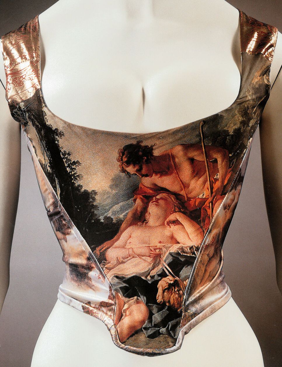 Corset Heritage dari Vivienne Westwood (sumber: https://www.viviennewestwood.com/westwood-world/heritage/westwood-heritage--corsets/)