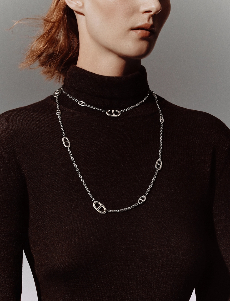 Hermes Farandole Long Necklace (sumber gambar: https://www.hermes.com/nl/en/product/farandole-long-necklace-120-H104568Bv00/)