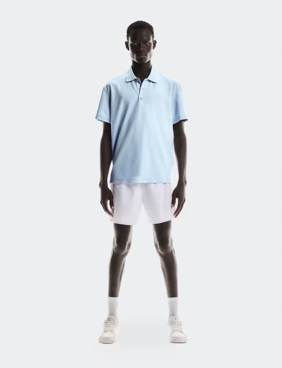 1. Outfit Tenis Pria