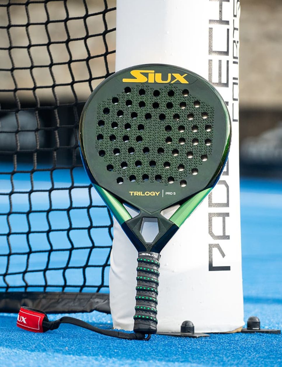 1. Raket Padel Round