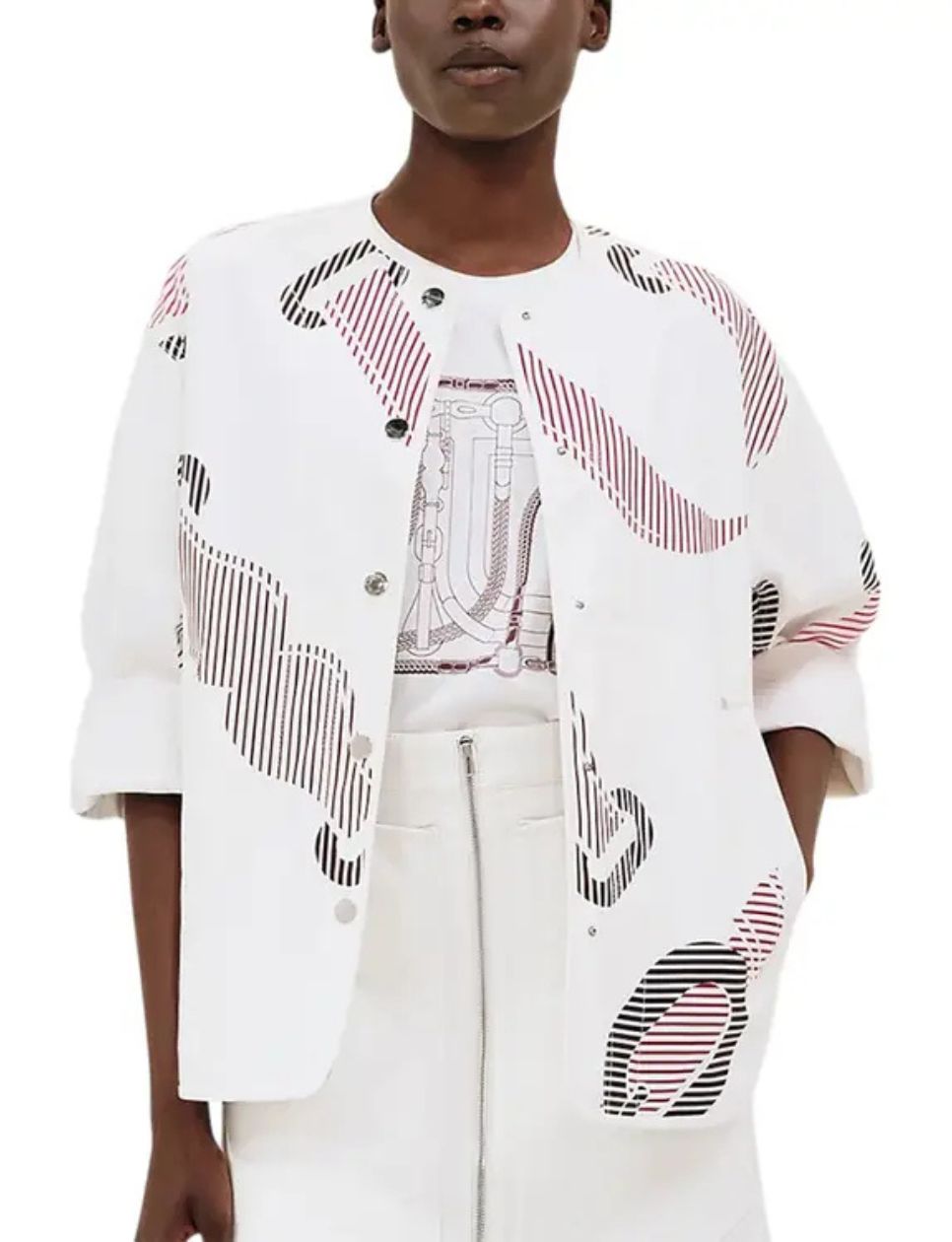 1. Oversized Blazer dengan Wide-leg Pants